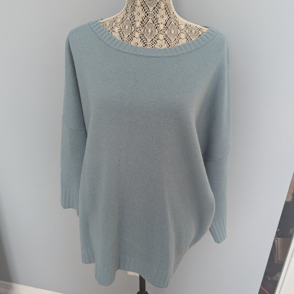 Ann Taylor 100% Cashemire 3/4 sleeve Sweater